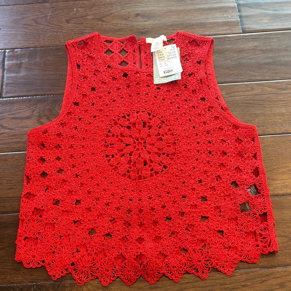 H&M Vibrant Red Crochet Crop Top
